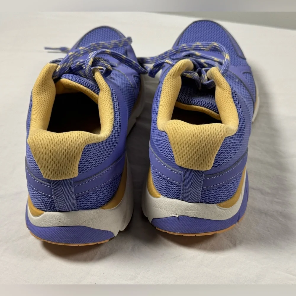 Vionic athletic shoes